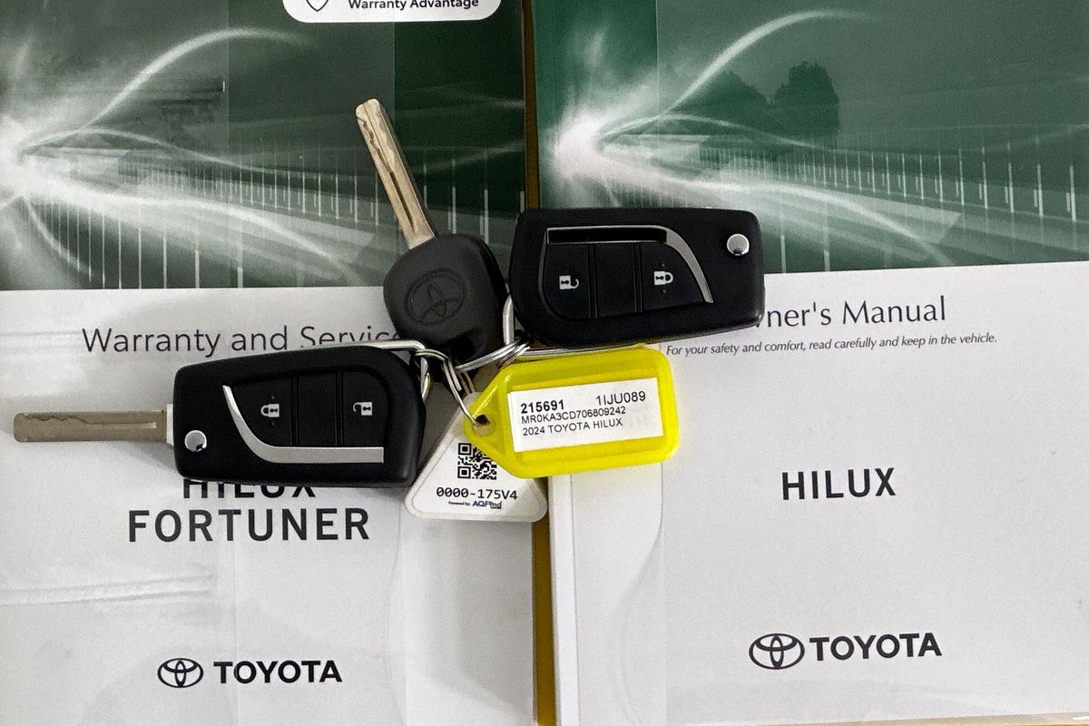 2024 Toyota HILUX SR (4x4) GUN126R 4X4