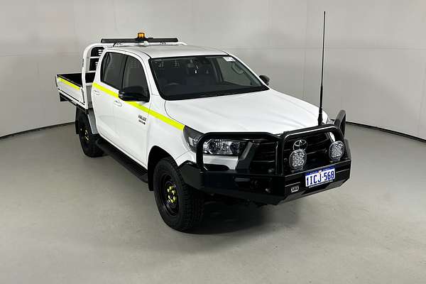 2023 Toyota HILUX SR (4x4) STEEL WHEELS GUN126R 4X4