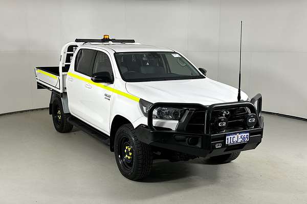 2023 Toyota HILUX SR (4x4) STEEL WHEELS GUN126R 4X4