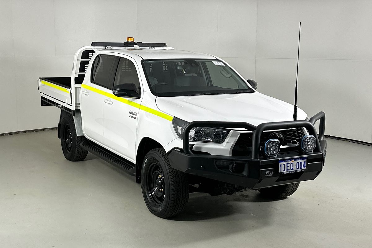 2024 Toyota HILUX SR (4x4) STEEL WHEELS GUN126R 4X4