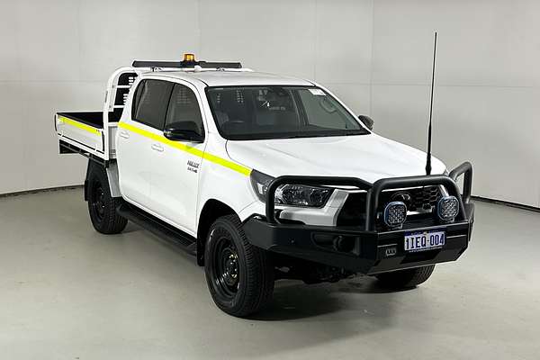 2024 Toyota HILUX SR (4x4) STEEL WHEELS GUN126R 4X4