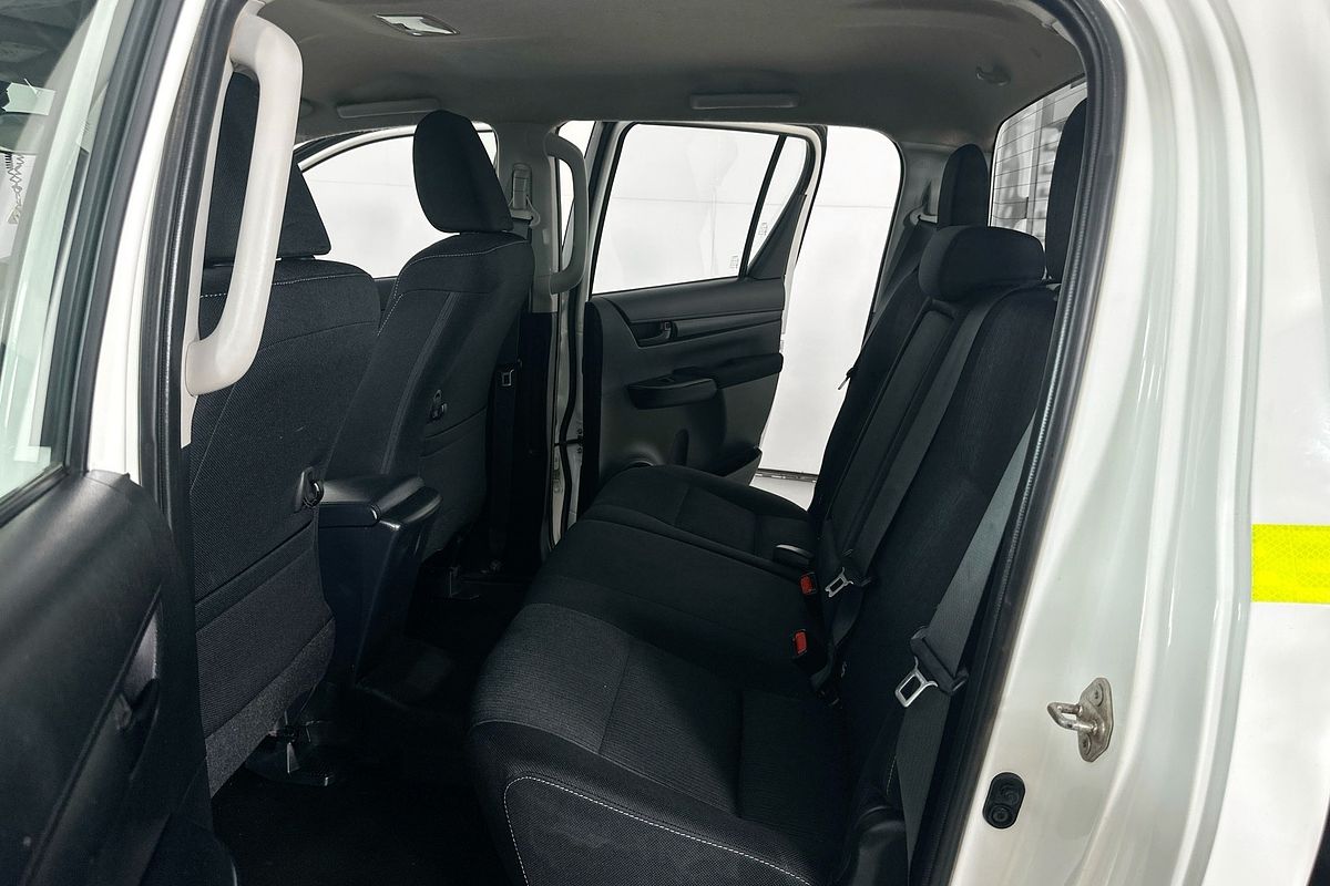 2022 Toyota HILUX SR (4x4) GUN126R 4X4