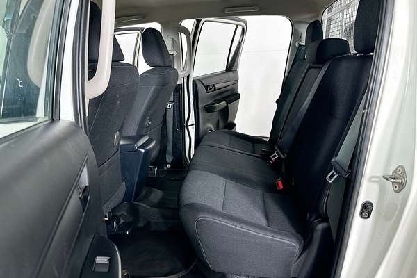 2020 Toyota HILUX SR (4x4) GUN126R MY19 UPGRADE 4X4