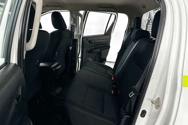 2023 Toyota HILUX SR (4x4) GUN126R 4X4