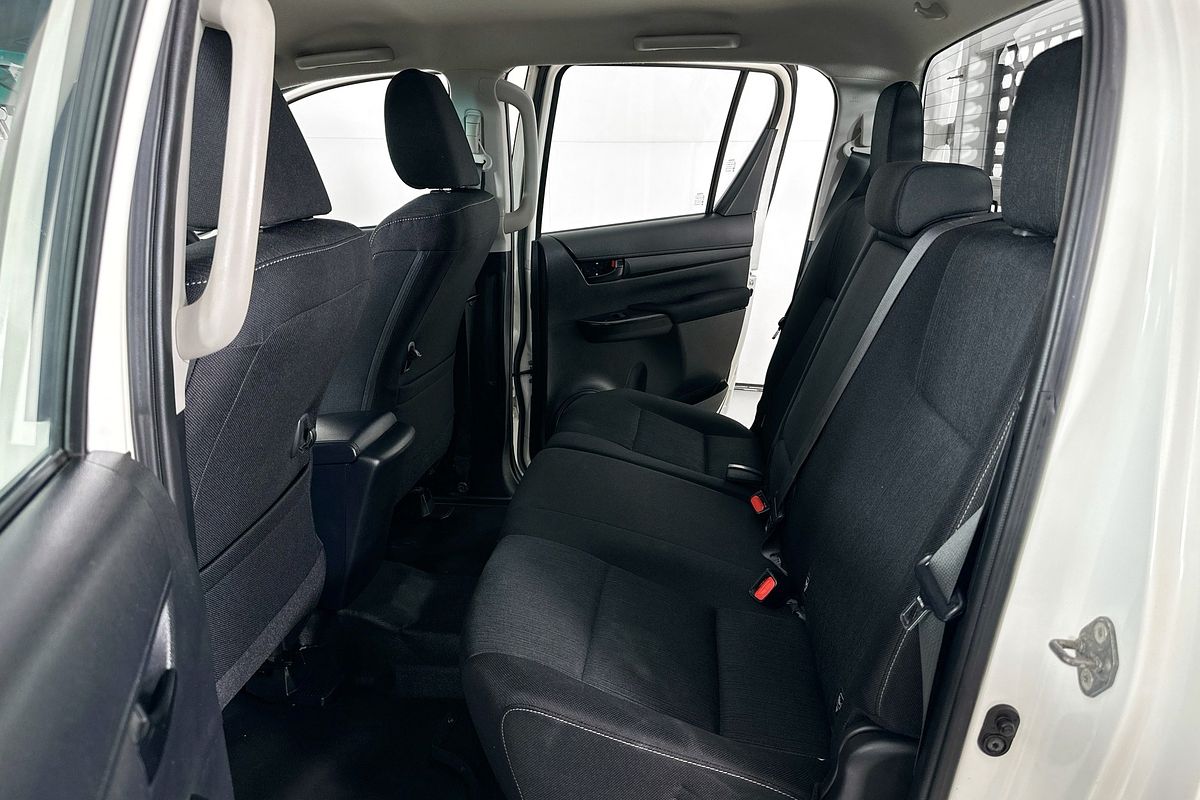 2021 Toyota HILUX SR (4x4) GUN126R 4X4