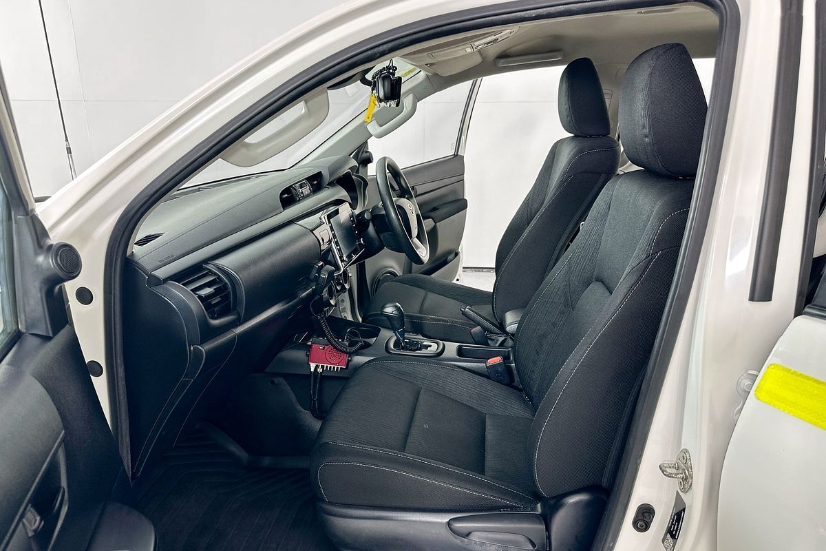 2022 Toyota HILUX SR (4x4) GUN126R 4X4