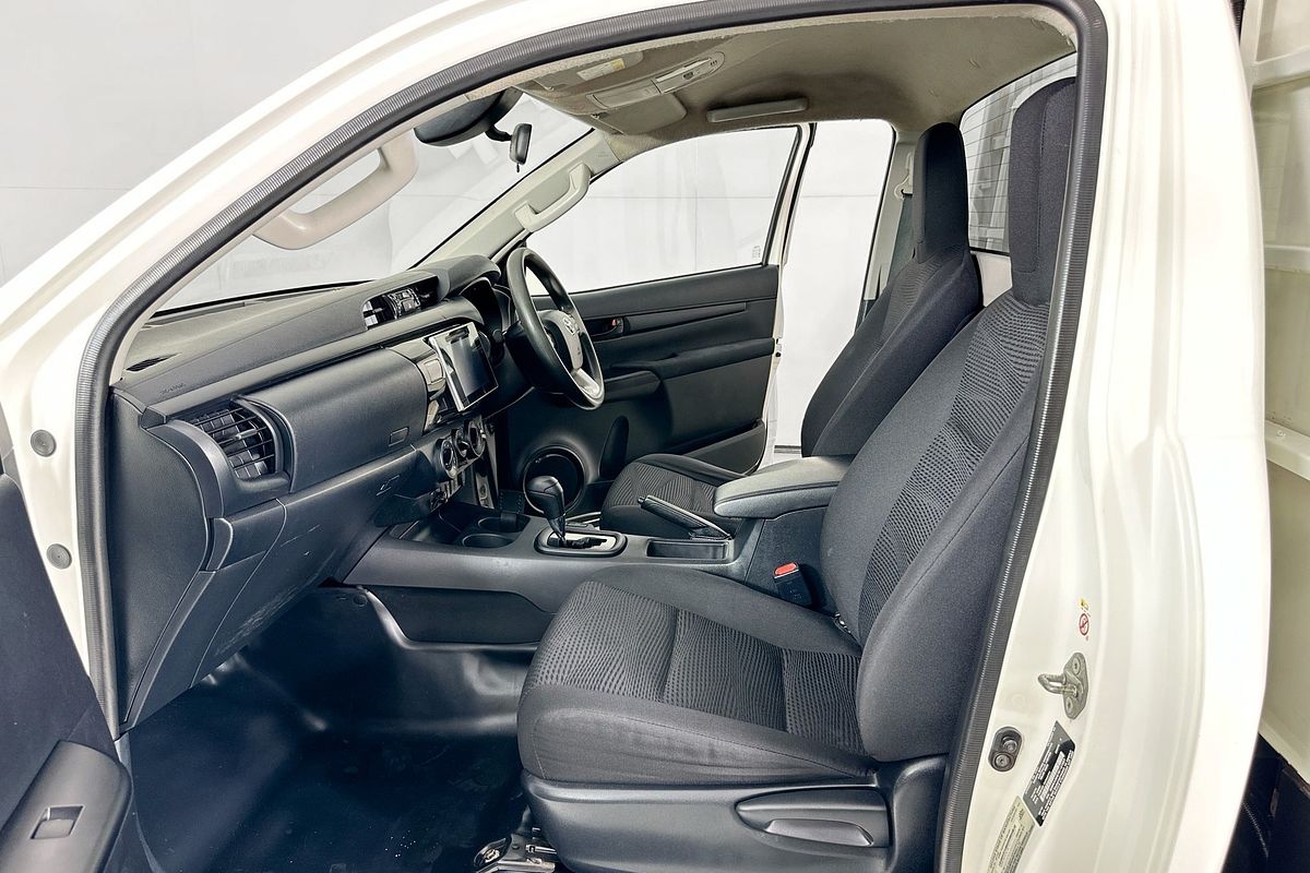 2019 Toyota HILUX SR (4x4) GUN126R MY19 4X4