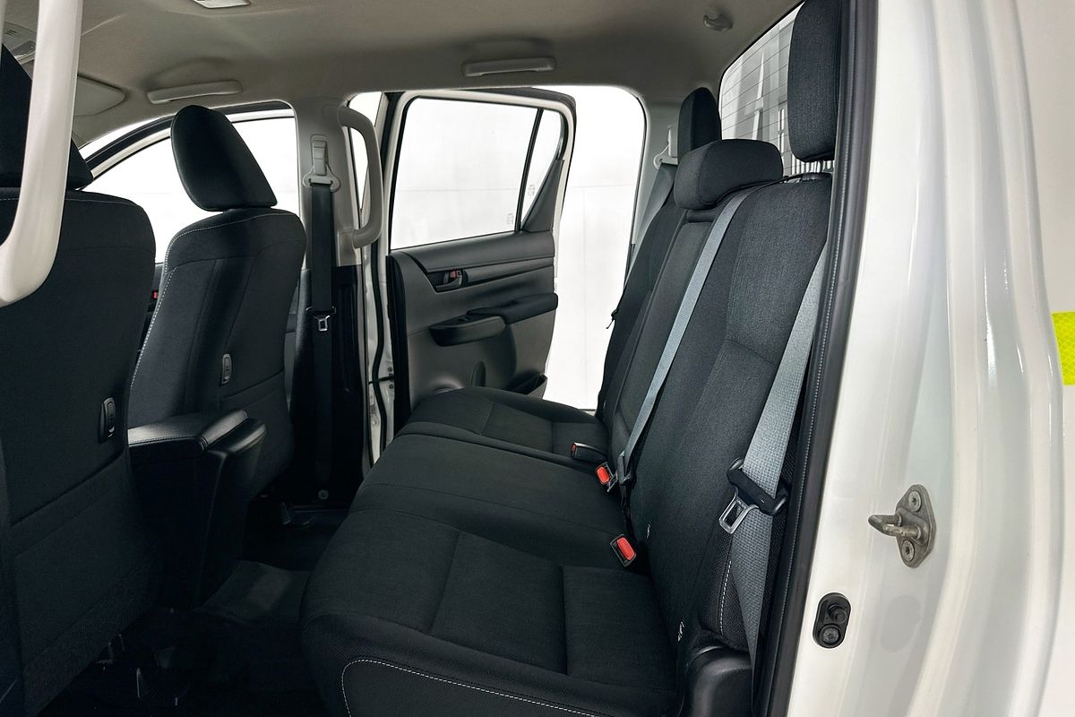 2022 Toyota HILUX SR (4x4) GUN126R 4X4