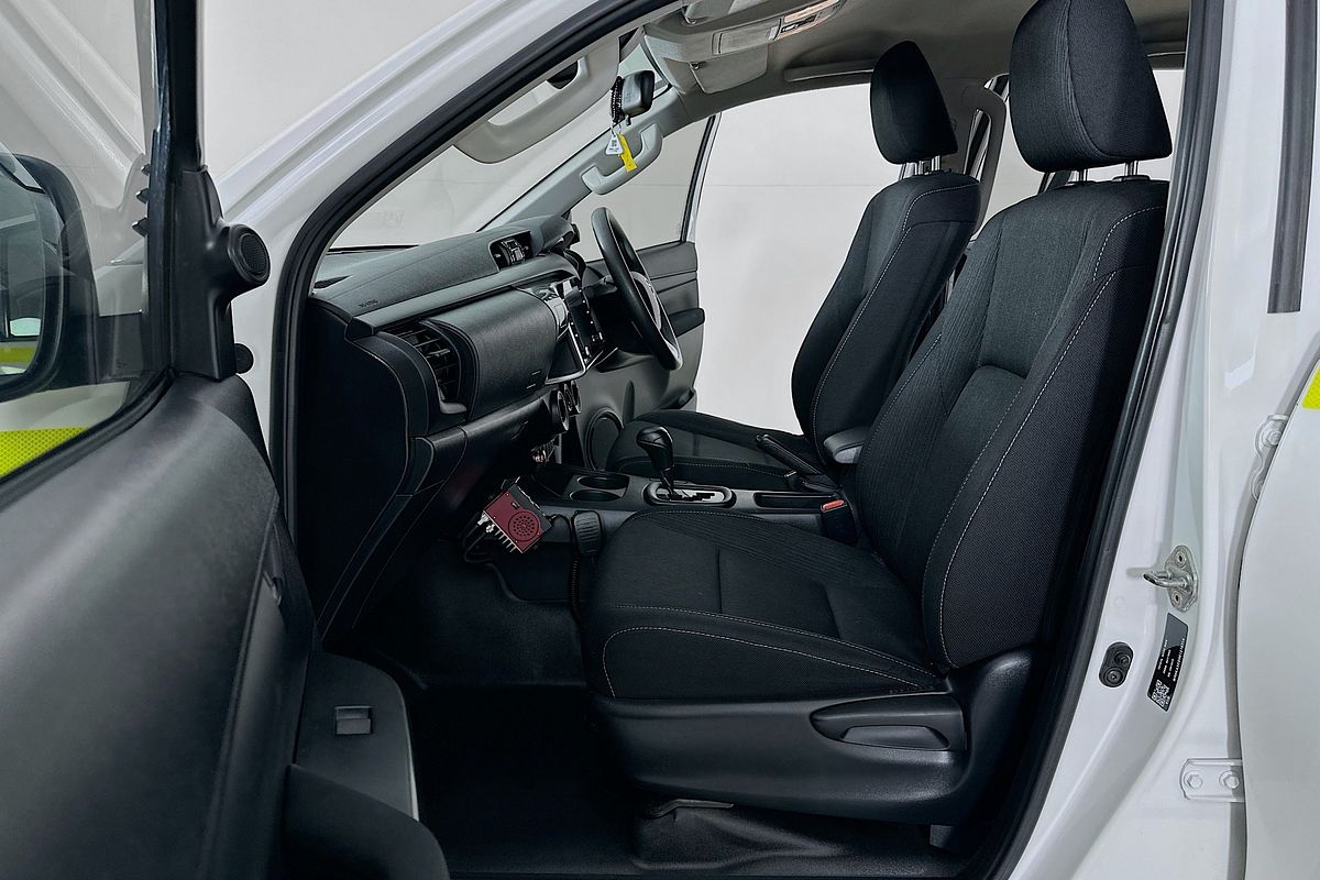 2022 Toyota HILUX SR (4x4) GUN126R 4X4