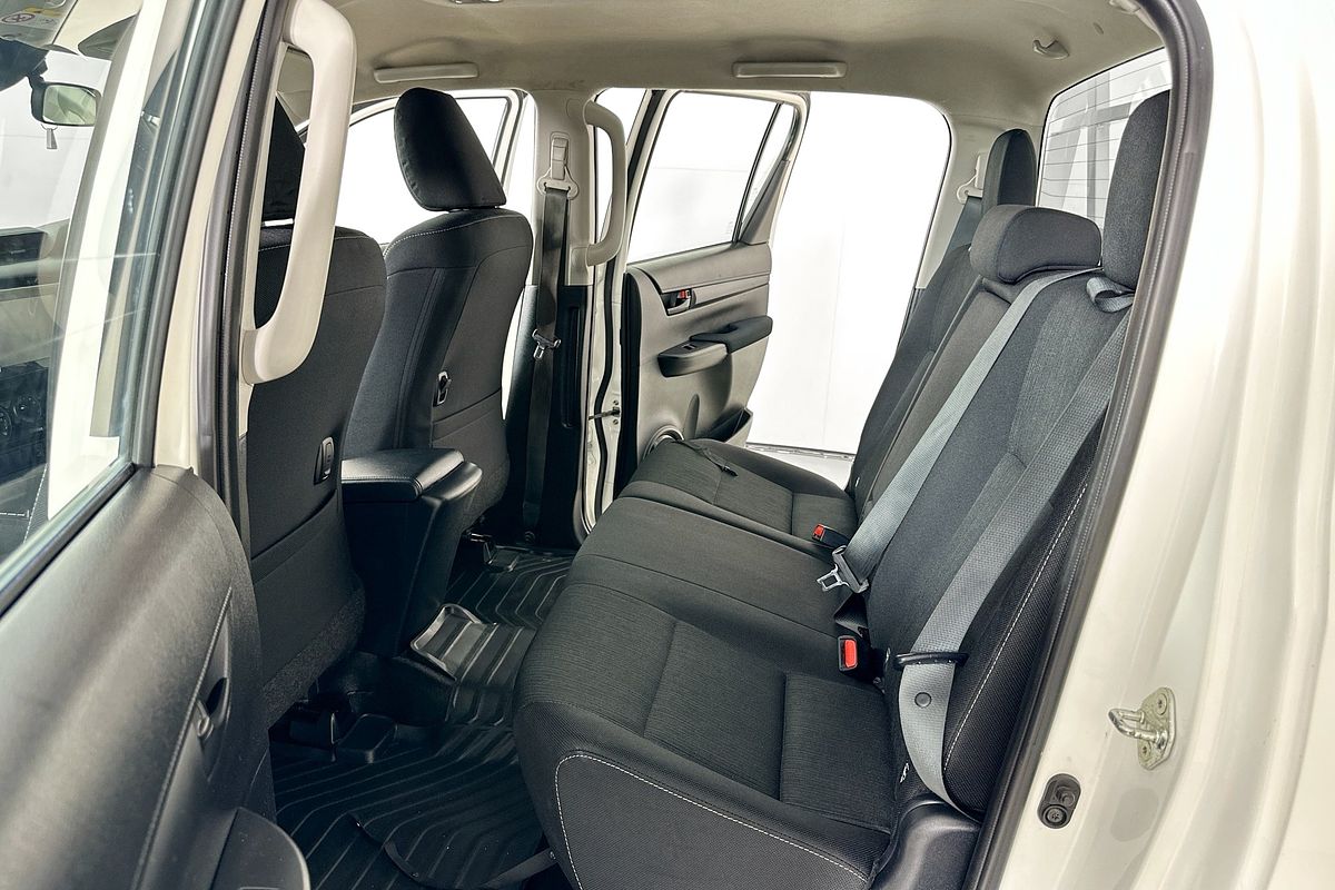 2022 Toyota HILUX SR (4x4) GUN126R 4X4