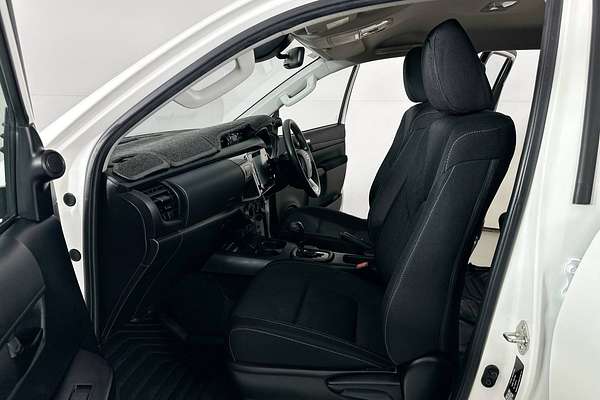 2022 Toyota HILUX SR (4x4) GUN126R 4X4