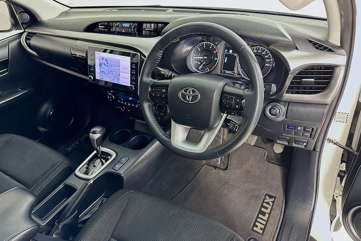 2021 Toyota HILUX SR5 (4x4) GUN126R 4X4