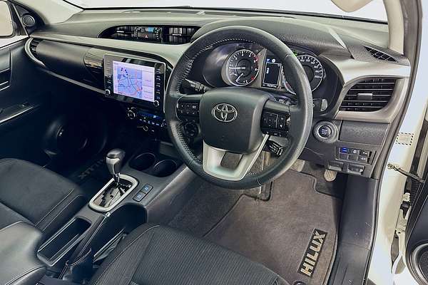 2021 Toyota HILUX SR5 (4x4) GUN126R 4X4