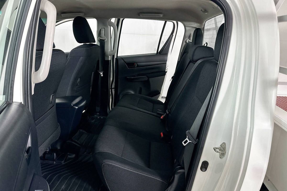 2022 Toyota HILUX SR (4x4) GUN126R 4X4