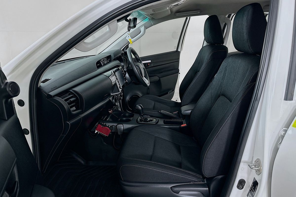 2022 Toyota HILUX SR (4x4) GUN126R 4X4