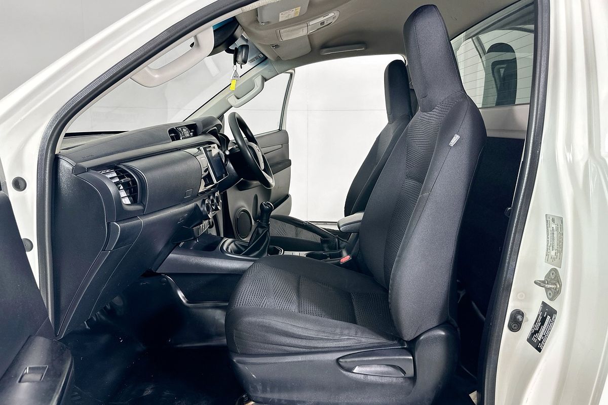 2020 Toyota HILUX SR (4x4) GUN126R MY19 UPGRADE 4X4