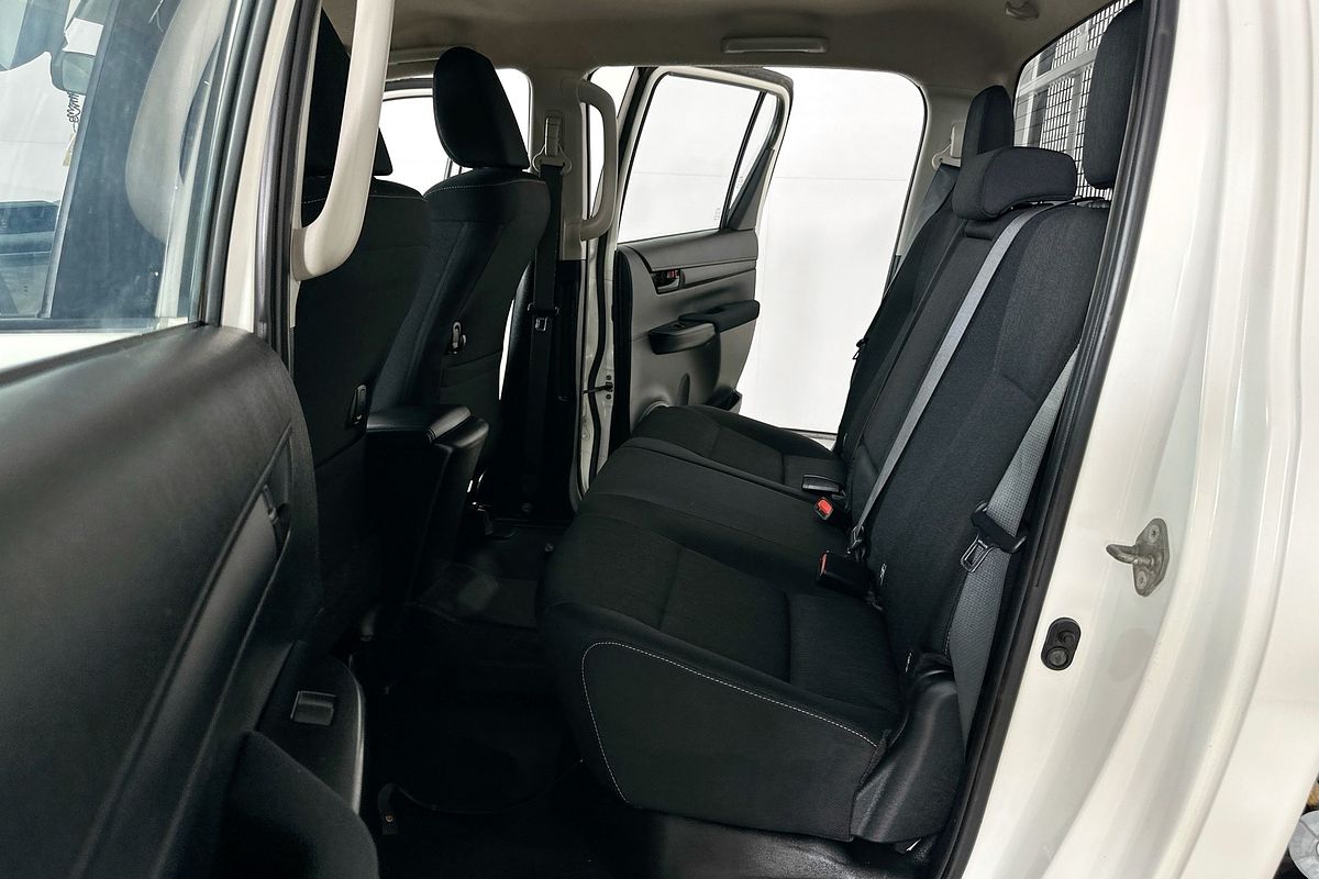 2020 Toyota HILUX SR (4x4) GUN126R MY19 UPGRADE 4X4