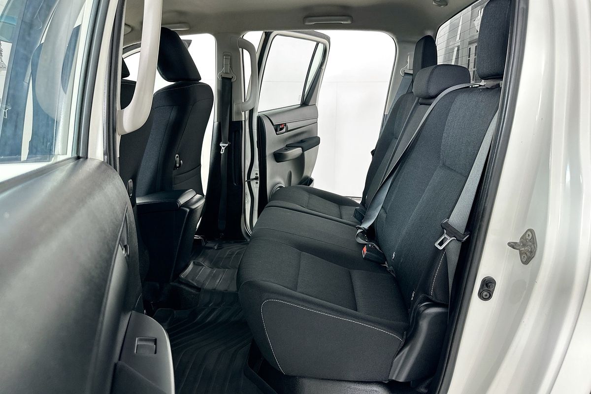 2022 Toyota HILUX SR (4x4) GUN126R 4X4