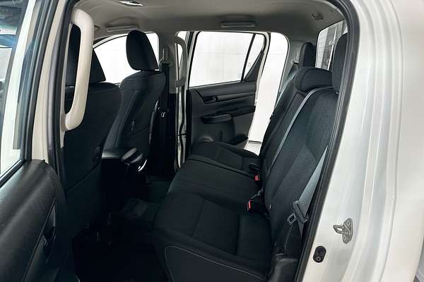 2022 Toyota HILUX SR (4x4) GUN126R 4X4