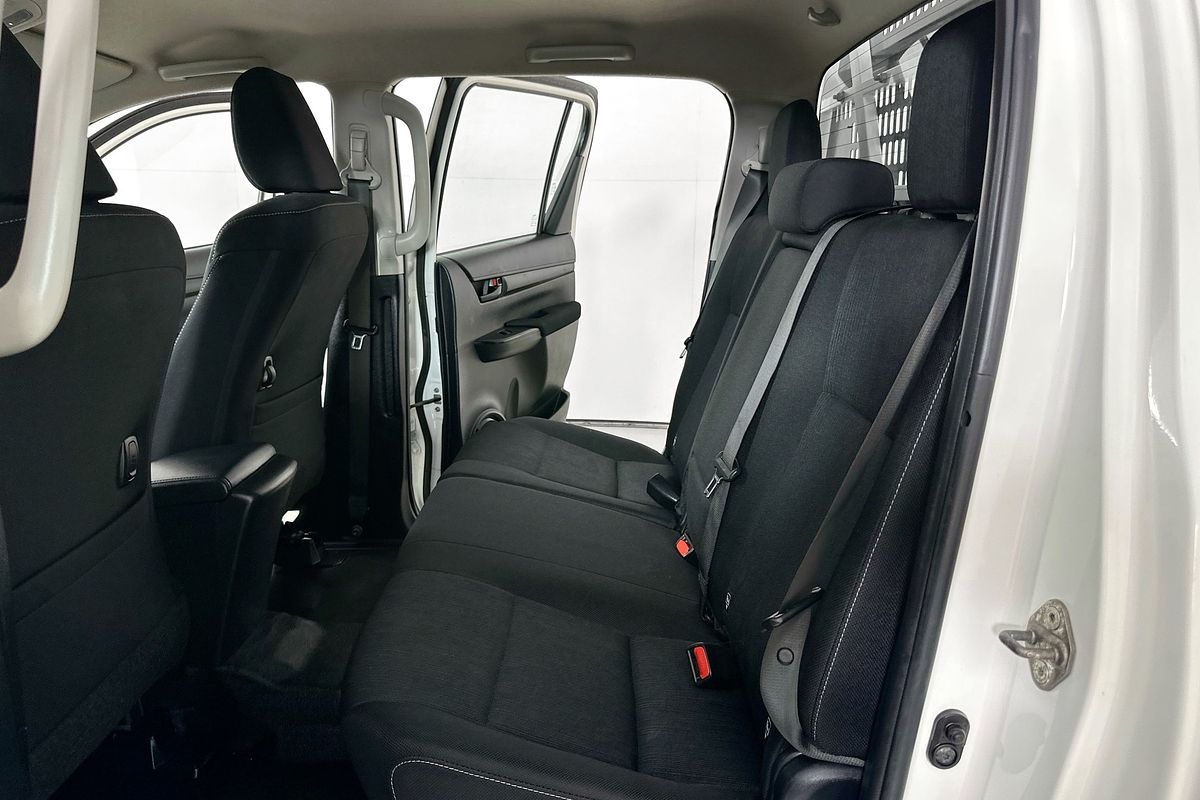 2021 Toyota HILUX SR (4x4) GUN126R 4X4