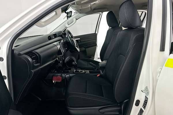 2023 Toyota HILUX SR (4x4) GUN126R 4X4