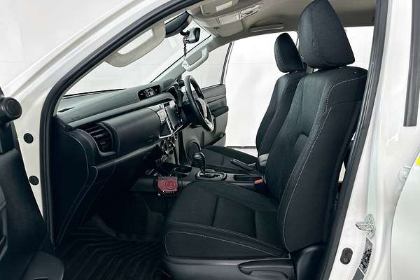 2023 Toyota HILUX SR (4x4) GUN126R 4X4