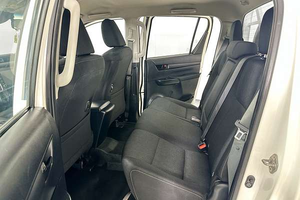 2022 Toyota HILUX SR (4x4) GUN126R 4X4