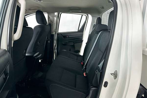 2020 Toyota HILUX SR (4x4) GUN126R MY19 UPGRADE 4X4