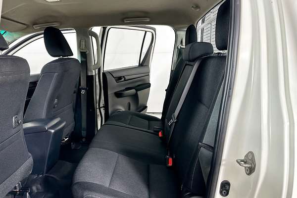 2020 Toyota HILUX SR (4x4) GUN126R MY19 UPGRADE 4X4