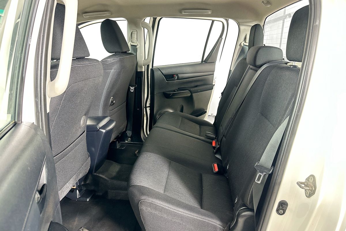 2020 Toyota HILUX SR (4x4) GUN126R MY19 UPGRADE 4X4