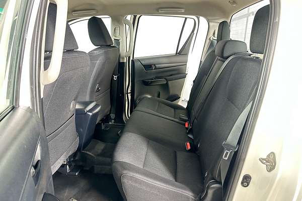 2020 Toyota HILUX SR (4x4) GUN126R MY19 UPGRADE 4X4