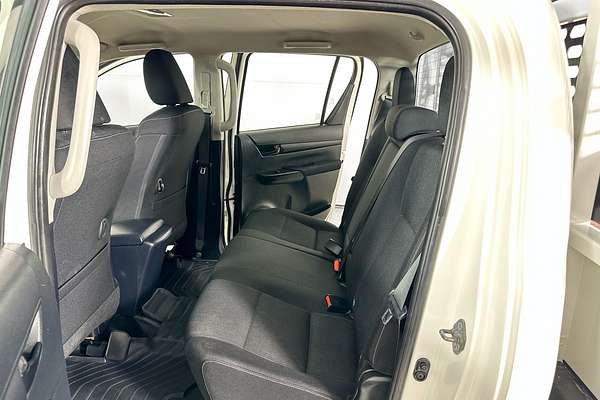 2021 Toyota HILUX SR (4x4) GUN126R FACELIFT 4X4