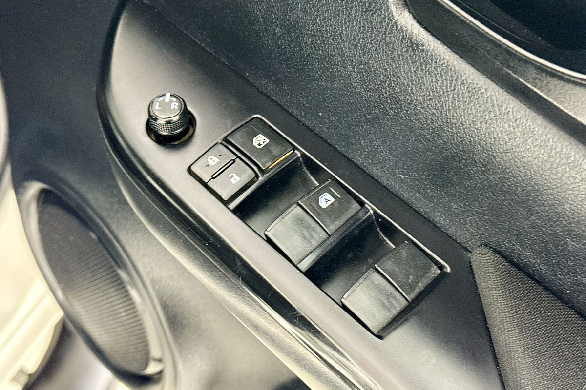 2019 Toyota HILUX WORKMATE (4x4) GUN125R MY19 4X4