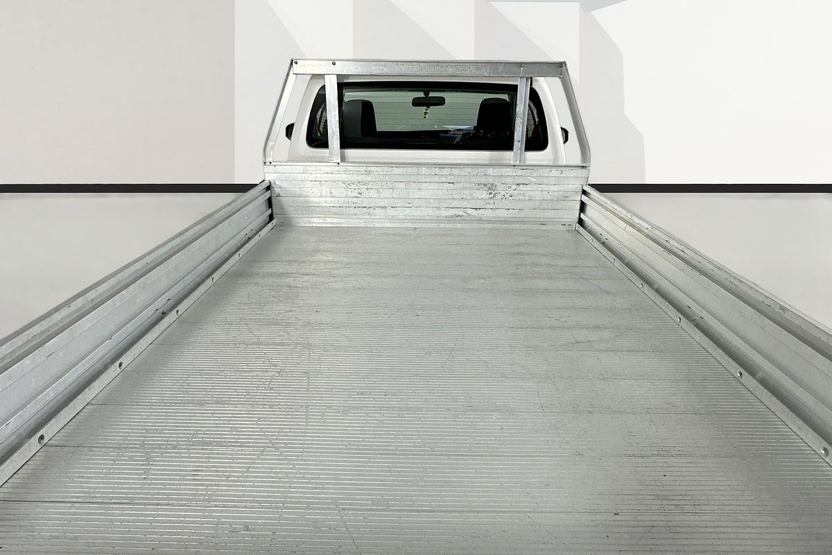 2018 Toyota HILUX WORKMATE TGN121R MY17 REAR WHEEL DRIVE