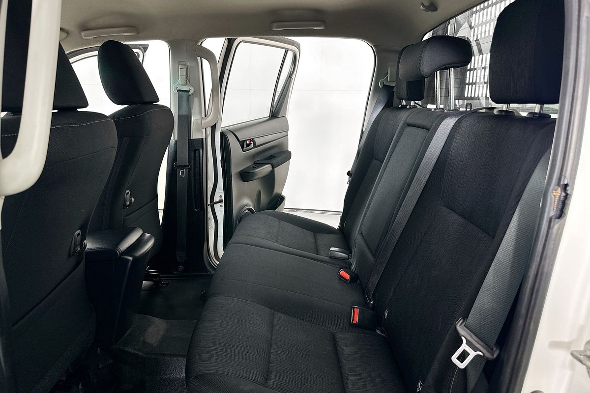 2021 Toyota HILUX SR (4x4) GUN126R 4X4