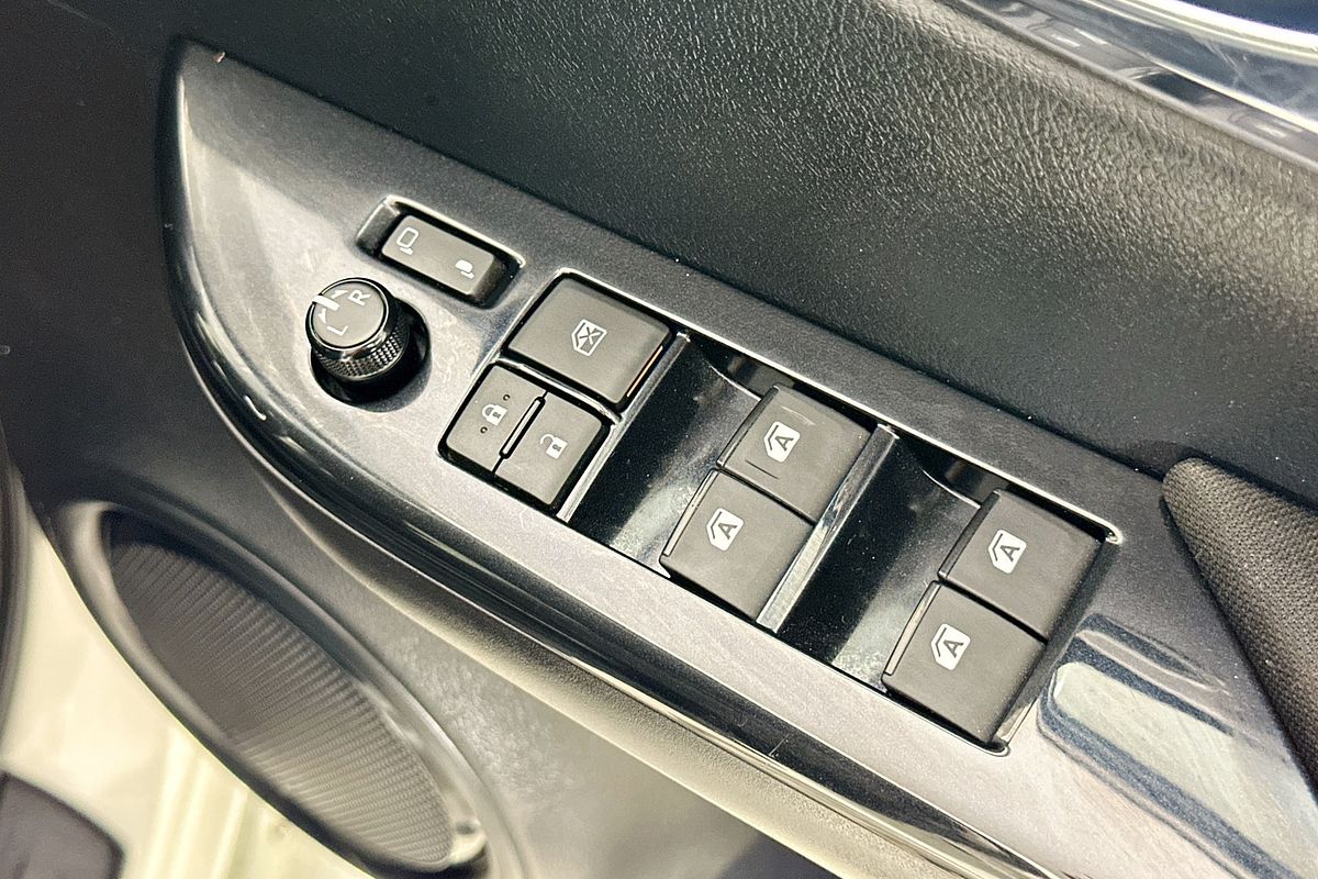 2022 Toyota HILUX SR5 (4x4) GUN126R 4X4