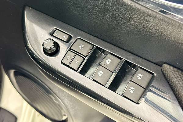 2022 Toyota HILUX SR5 (4x4) GUN126R 4X4