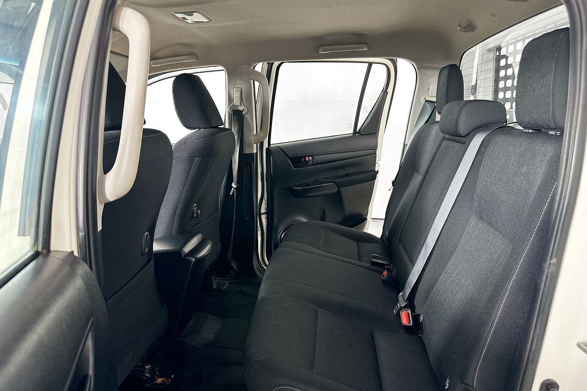 2020 Toyota HILUX SR (4x4) GUN126R MY19 UPGRADE 4X4