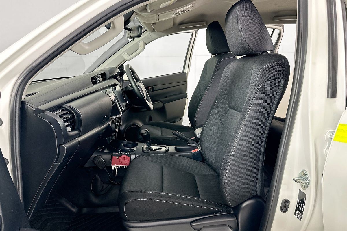 2022 Toyota HILUX SR (4x4) GUN126R 4X4