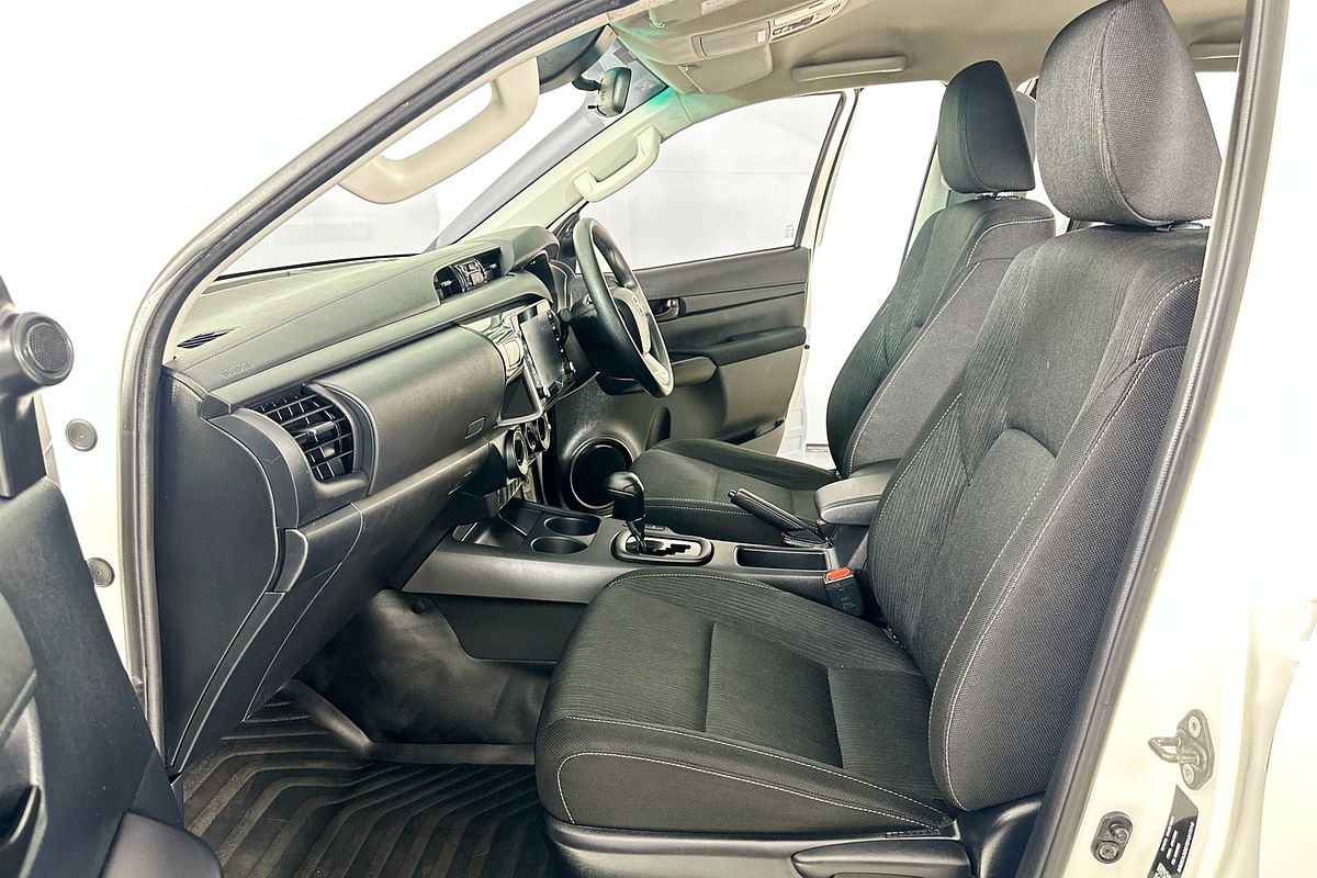 2022 Toyota HILUX SR (4x4) GUN126R 4X4