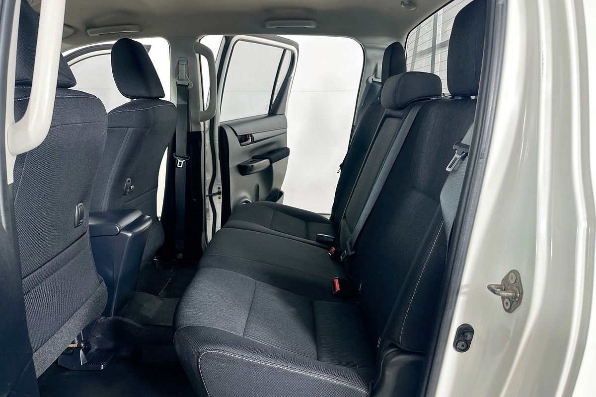 2022 Toyota HILUX SR (4x4) GUN126R 4X4