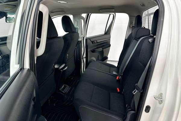 2022 Toyota HILUX SR (4x4) GUN126R 4X4