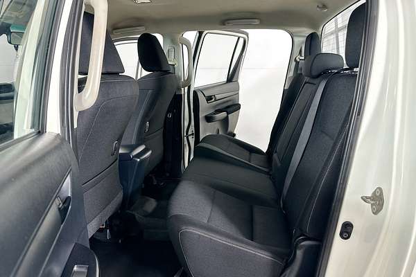 2021 Toyota HILUX SR (4x4) GUN126R 4X4