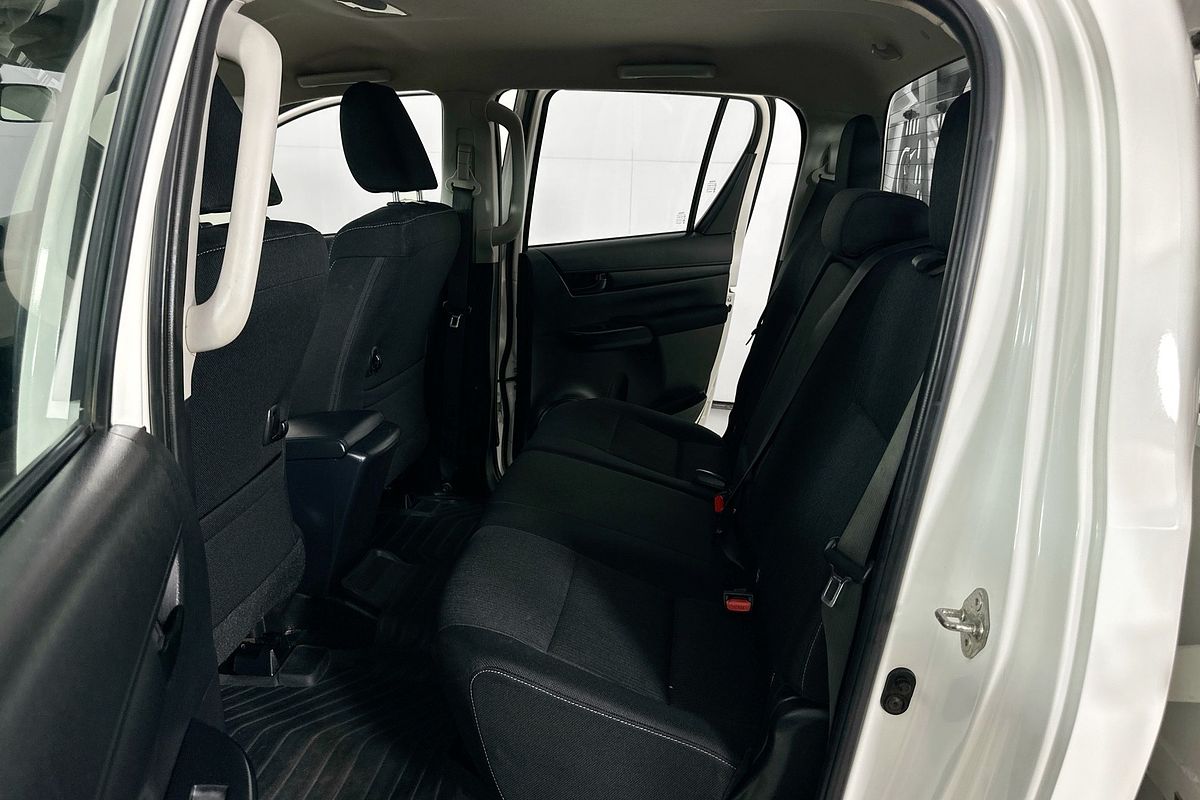 2022 Toyota HILUX SR (4x4) GUN126R 4X4