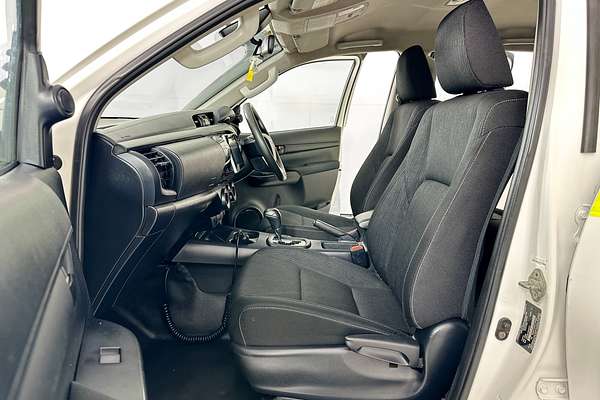 2020 Toyota HILUX SR (4x4) GUN126R MY19 UPGRADE 4X4