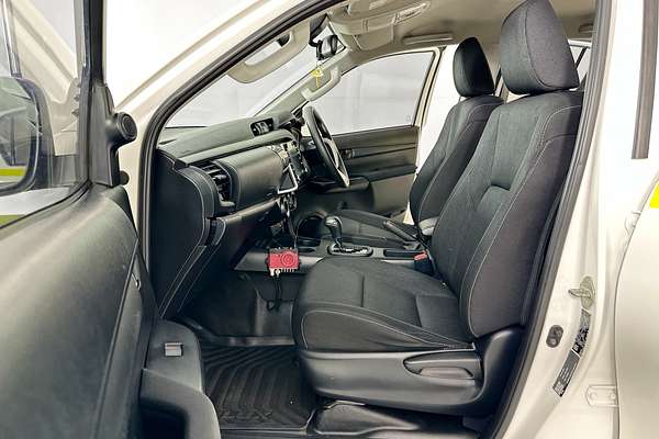 2023 Toyota HILUX SR (4x4) GUN126R 4X4