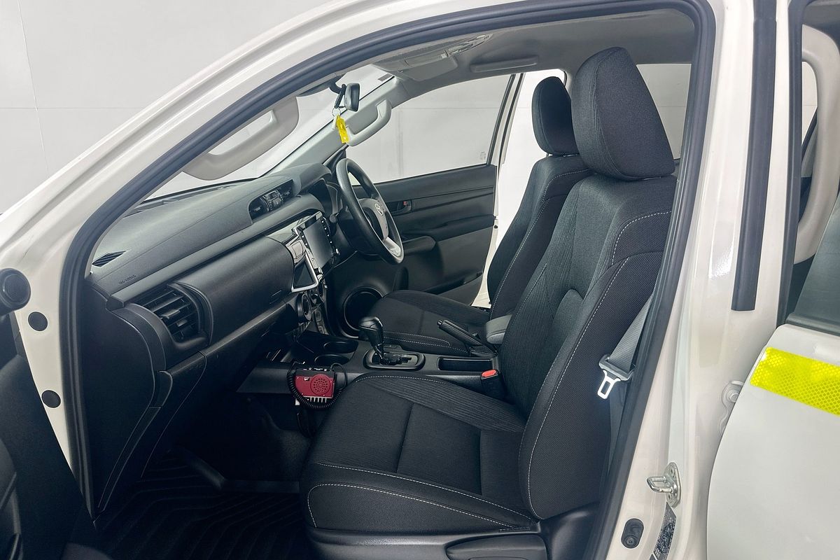 2023 Toyota HILUX SR (4x4) GUN126R 4X4