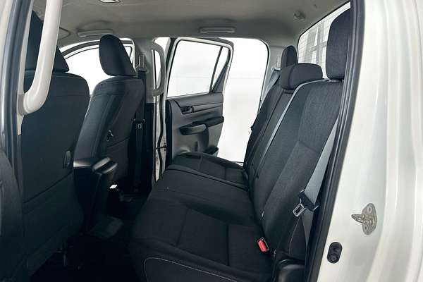 2021 Toyota HILUX SR (4x4) GUN126R 4X4