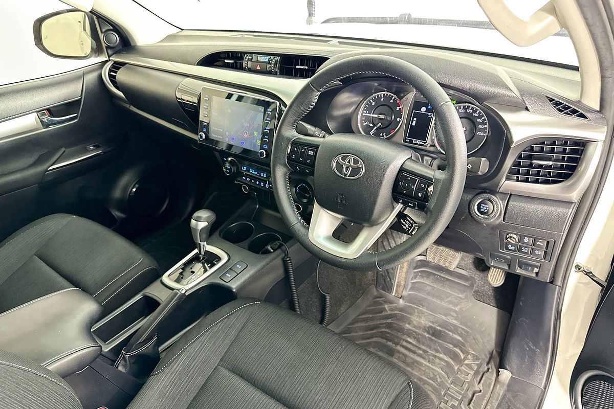 2022 Toyota HILUX SR5 (4x4) GUN126R 4X4