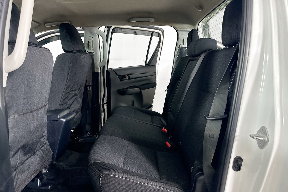 2020 Toyota HILUX SR (4x4) GUN126R MY19 UPGRADE 4X4